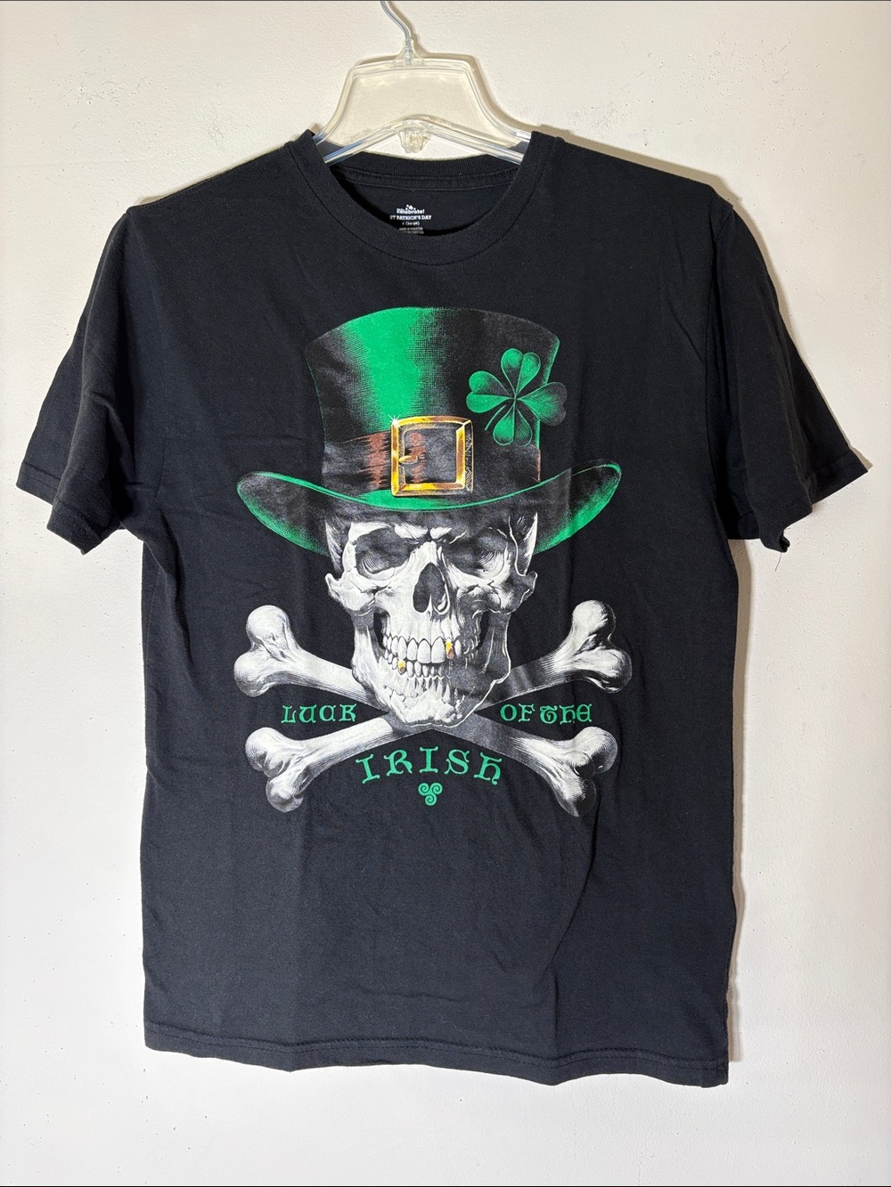 Black 'Luck of the Irish' Graphic Tee. Men’s S.